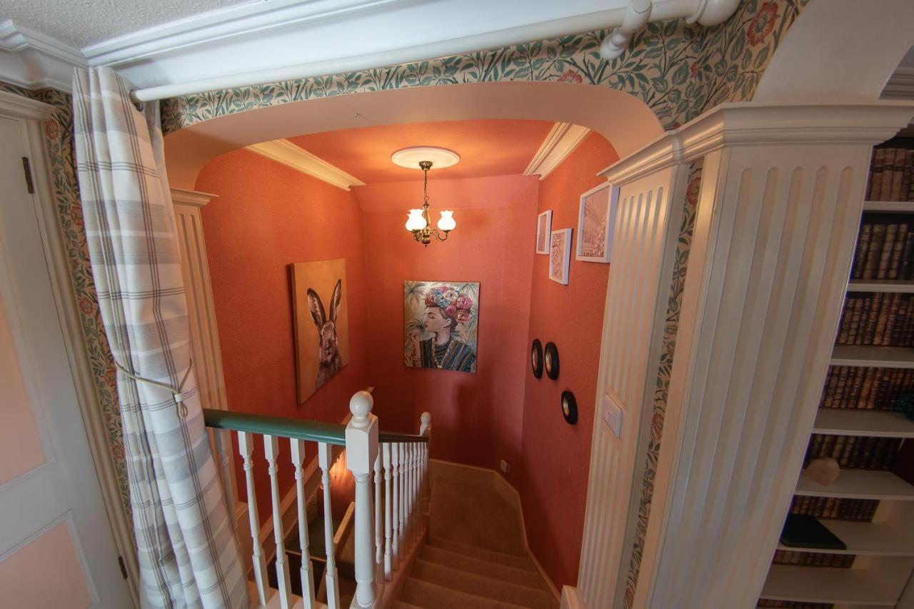 3, The Dolphin, 49 Quay Street - Stunning Apartment - Quintessential - Quay Views - Sleeps 2-4 People Newport  Exterior photo